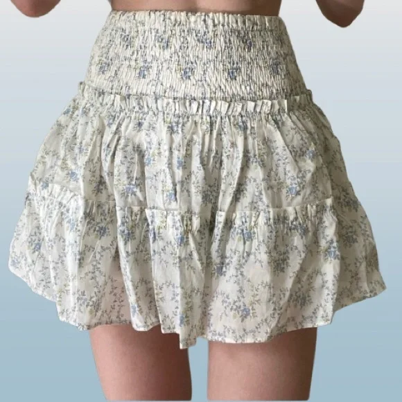 Mixology We're All Pretty Girls- Floral High Waist Ruffle Skirt. Size: Medium - Picture 2 of 6